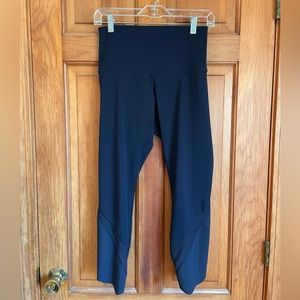 Lululemon Wunder Under Scallop Hem Crop 23”